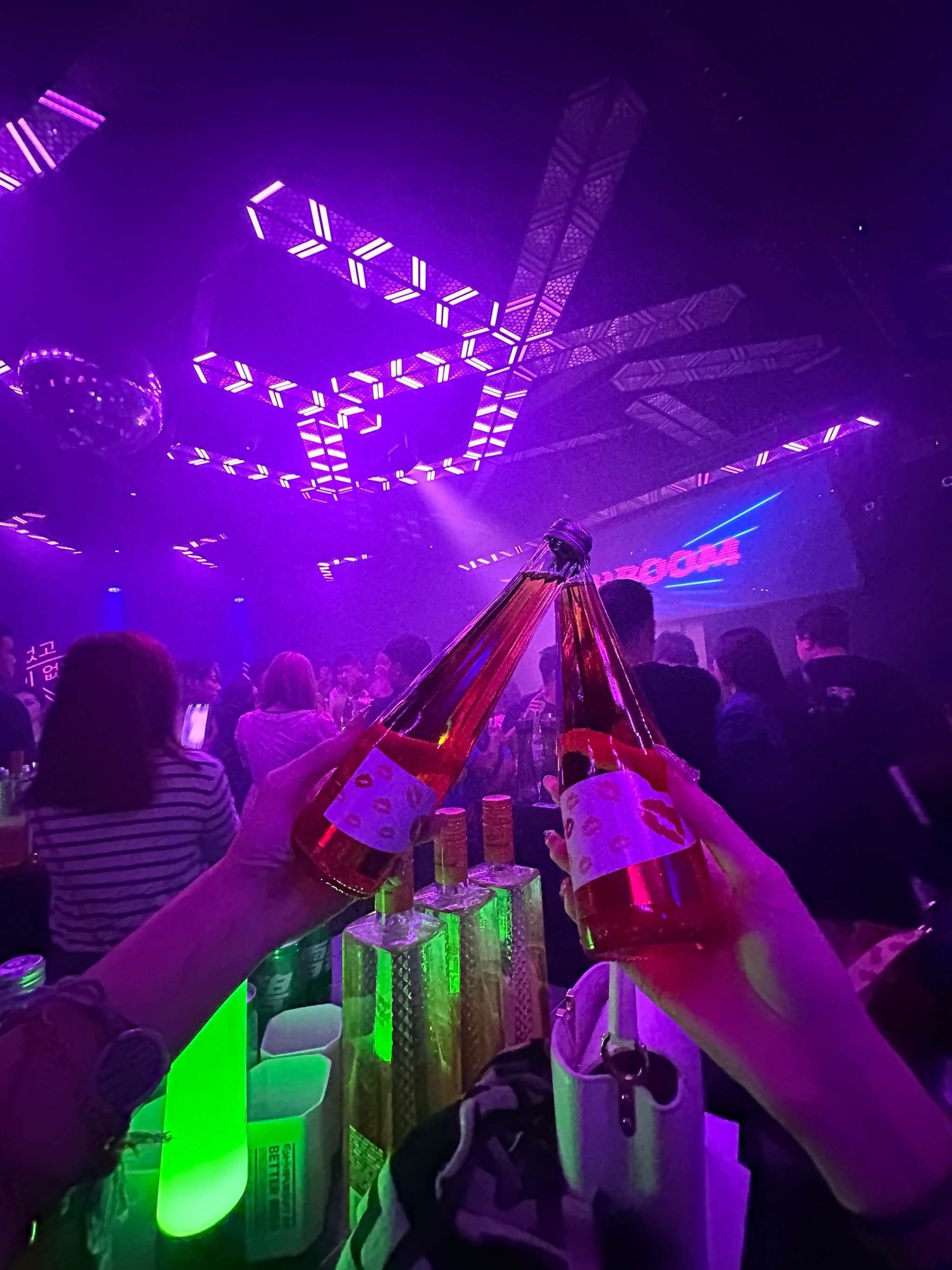 百色商务ktv收费标准-那坡县ktv预订